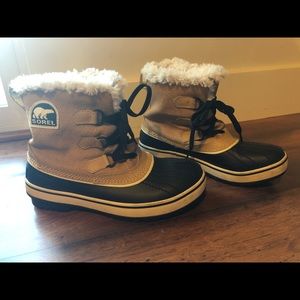 Sorel Waterproof Snow Boots sz 6.5